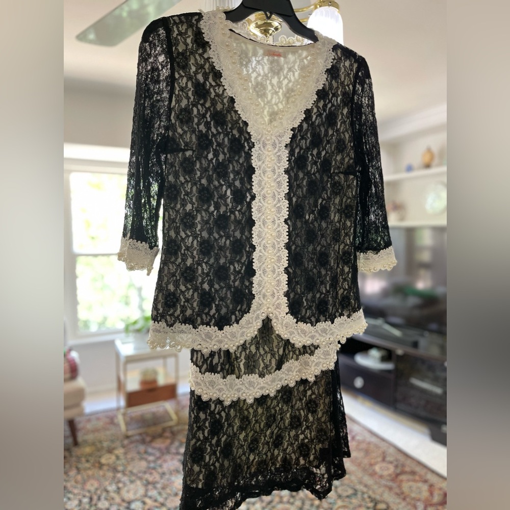 Serafia Couture Black Lace and Pearl Skirt Suit Set - Size XL (14)